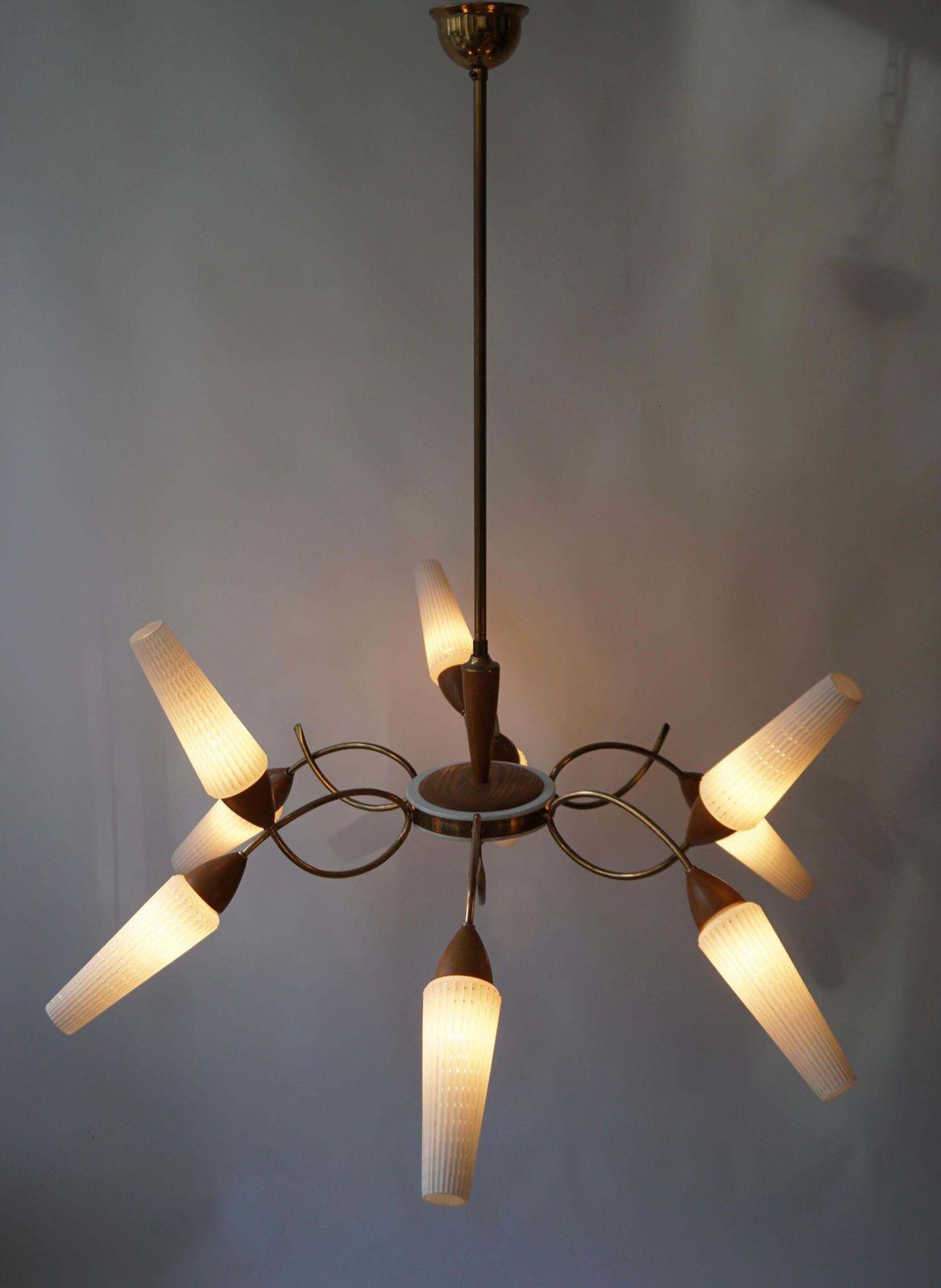 photo furniture Stilnovo Style Teak And Opaline Glass Nine Arm Spider Chandelier