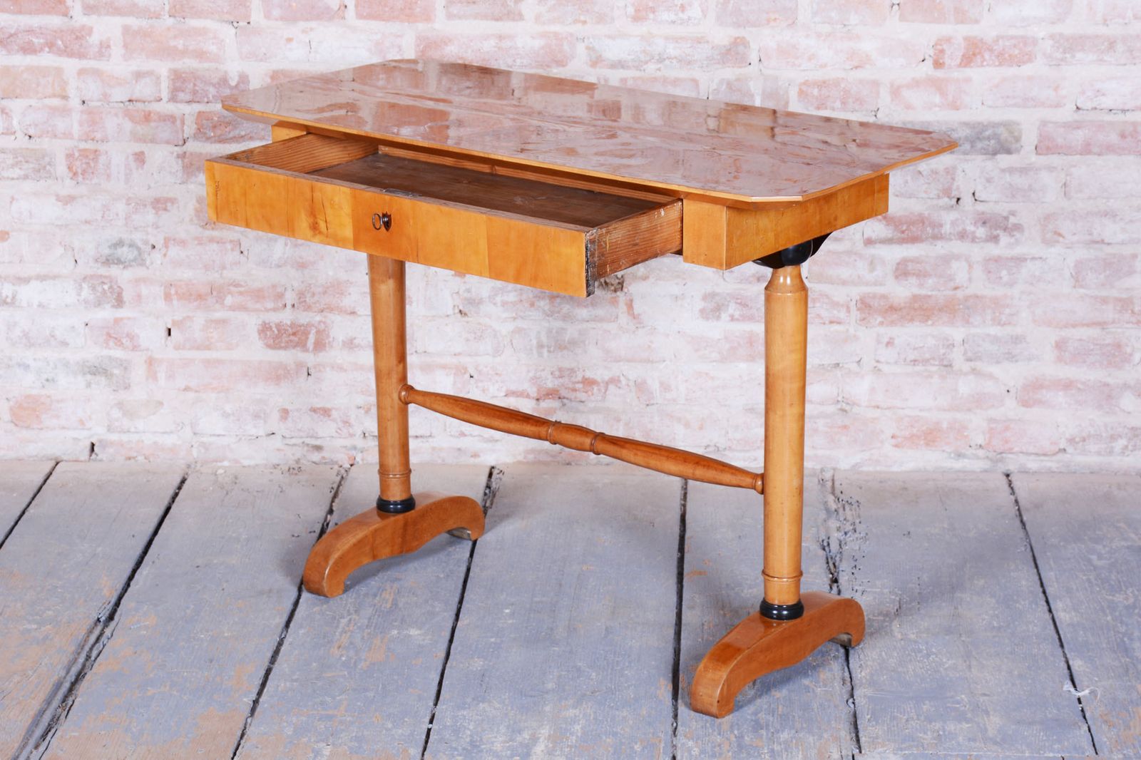 Restored Biedermeier Writing Desk, Spruce, Maple Veneer, Austria, 1830s photo vintage