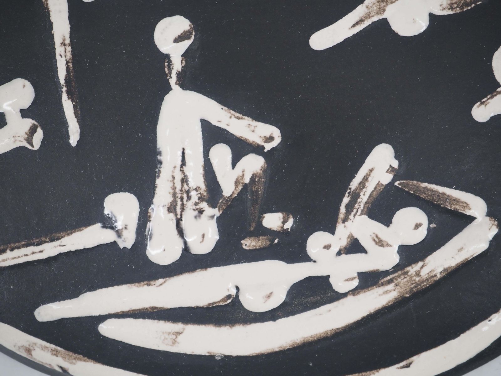 Pablo Picassoat The Sea, Beach Scene   Original Ceramic Madoura   Edition Of 450 (Ramié #391)1956 photo vintage