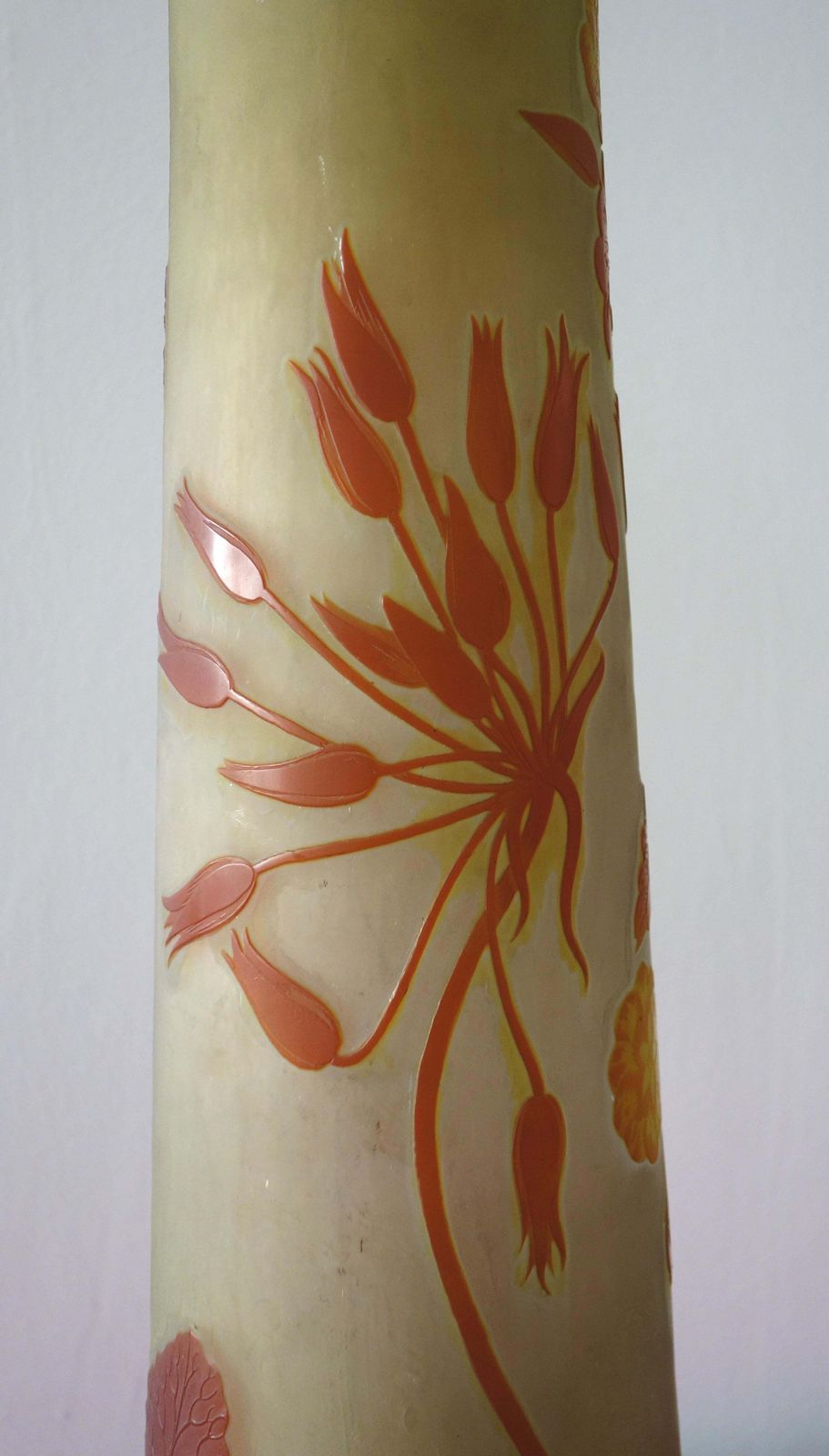 émile Galléart Nouveau French Cameo Glass 'Umbels Vase' By Emile Gallé, Nancy   63cm High photo vinterior