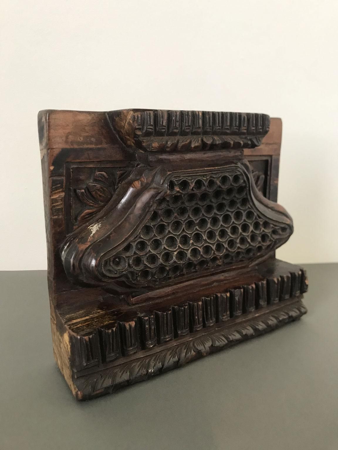 China Mid 18th Century Wood Hand Carved Architectural Sculpture photo for sale