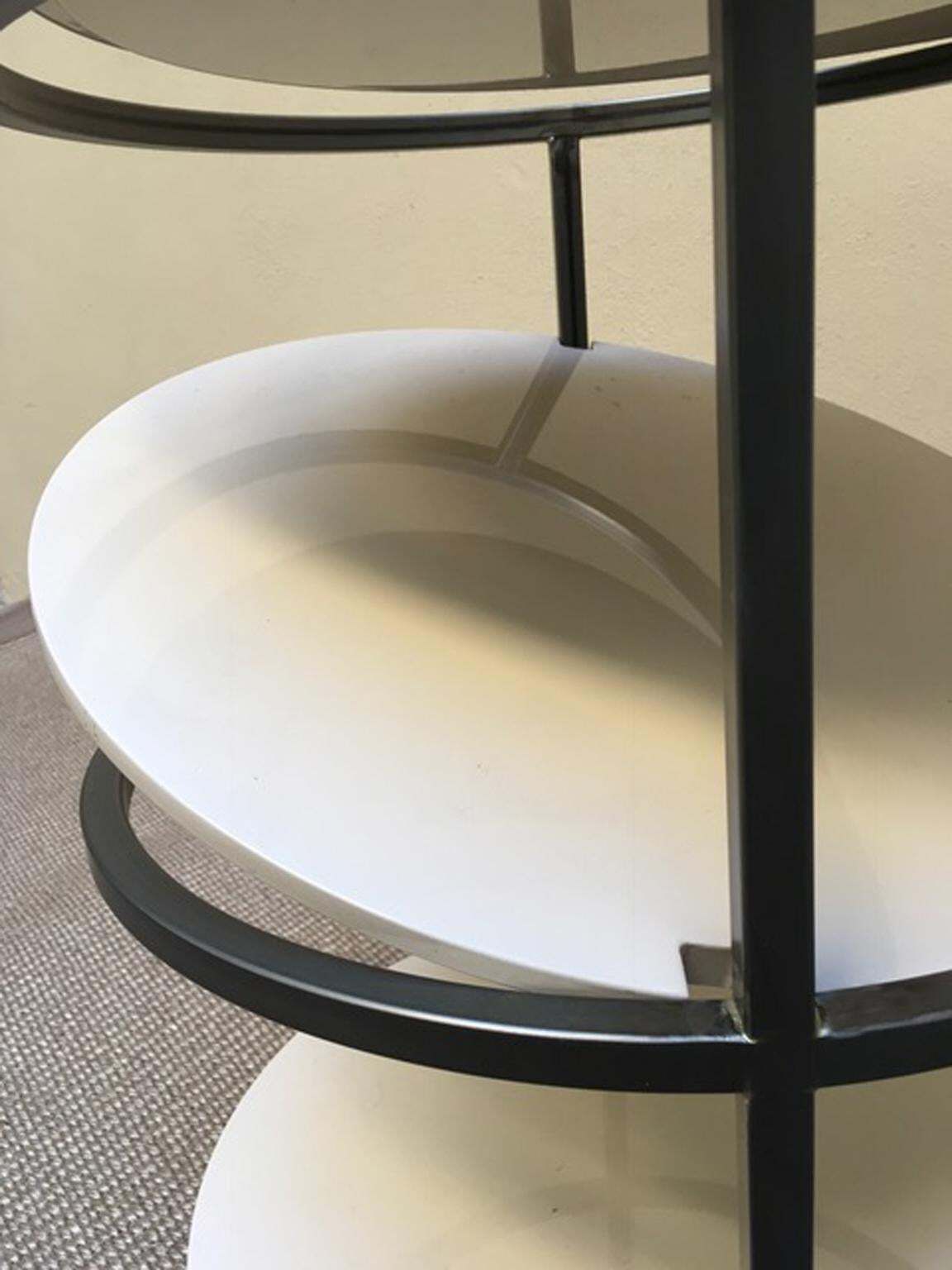 photo vinterior Italian Design Round Side Table In Lacquered Wood And Iron