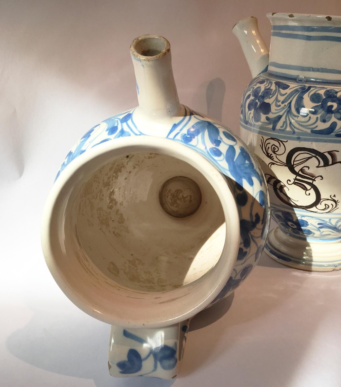 Italy Mid 18th Century Pair Of Ceramic Carafes In White And Blue For Pharmacy photo buy