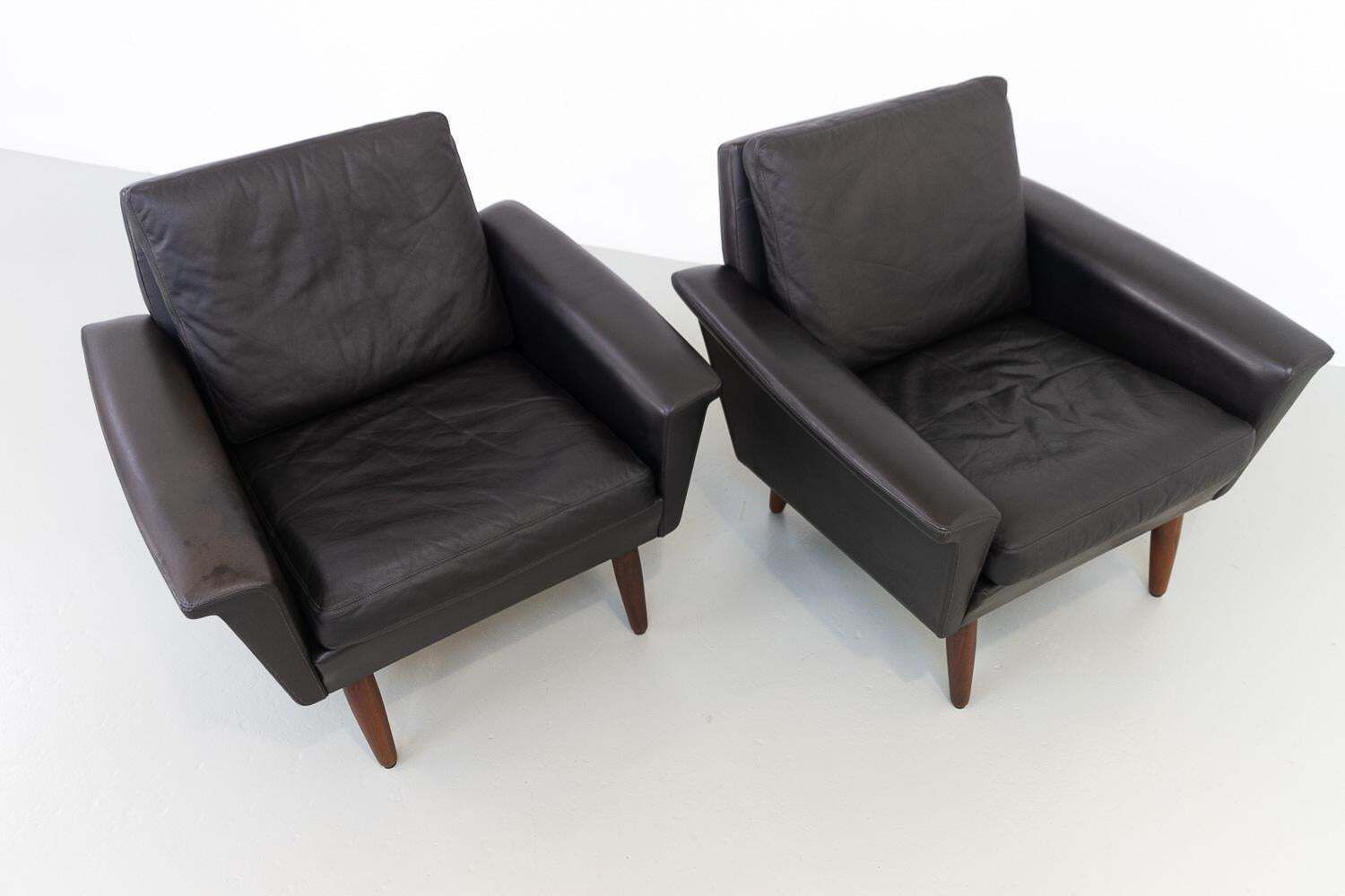 Mid Century Danish Black Leather Lounge Chairs By Thams, 1960s. Set Of 2. photo vintage