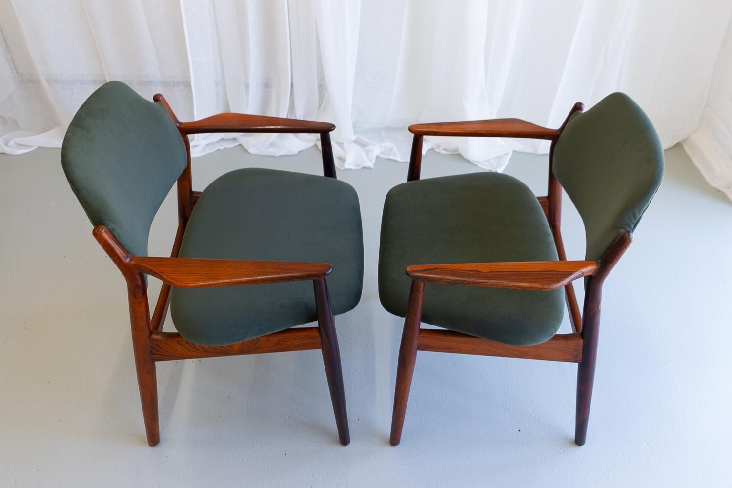 Furniture Danish Modern Rosewood Armchairs Model 62a By Arne Vodder, 1960s. Set Of 2. photo