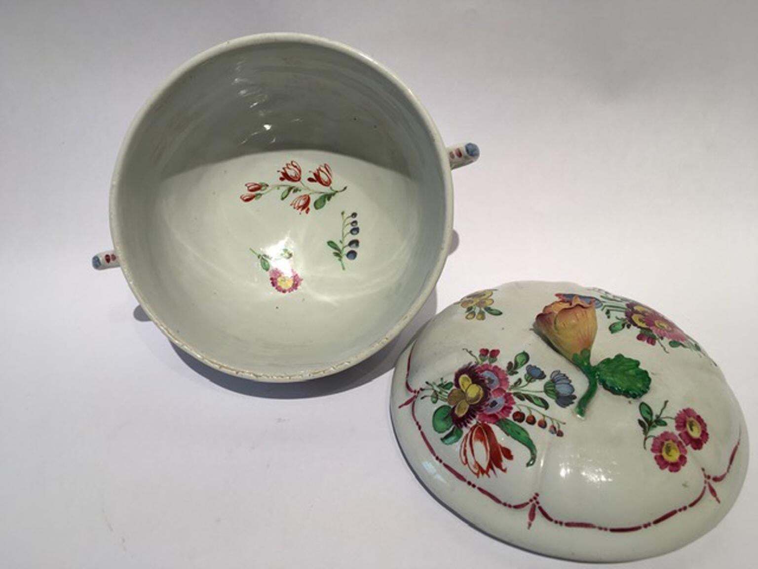 Italy 18th Century Richard Ginori Porcelain Covered Cup Or Sugar Bowl photo 1530.0
