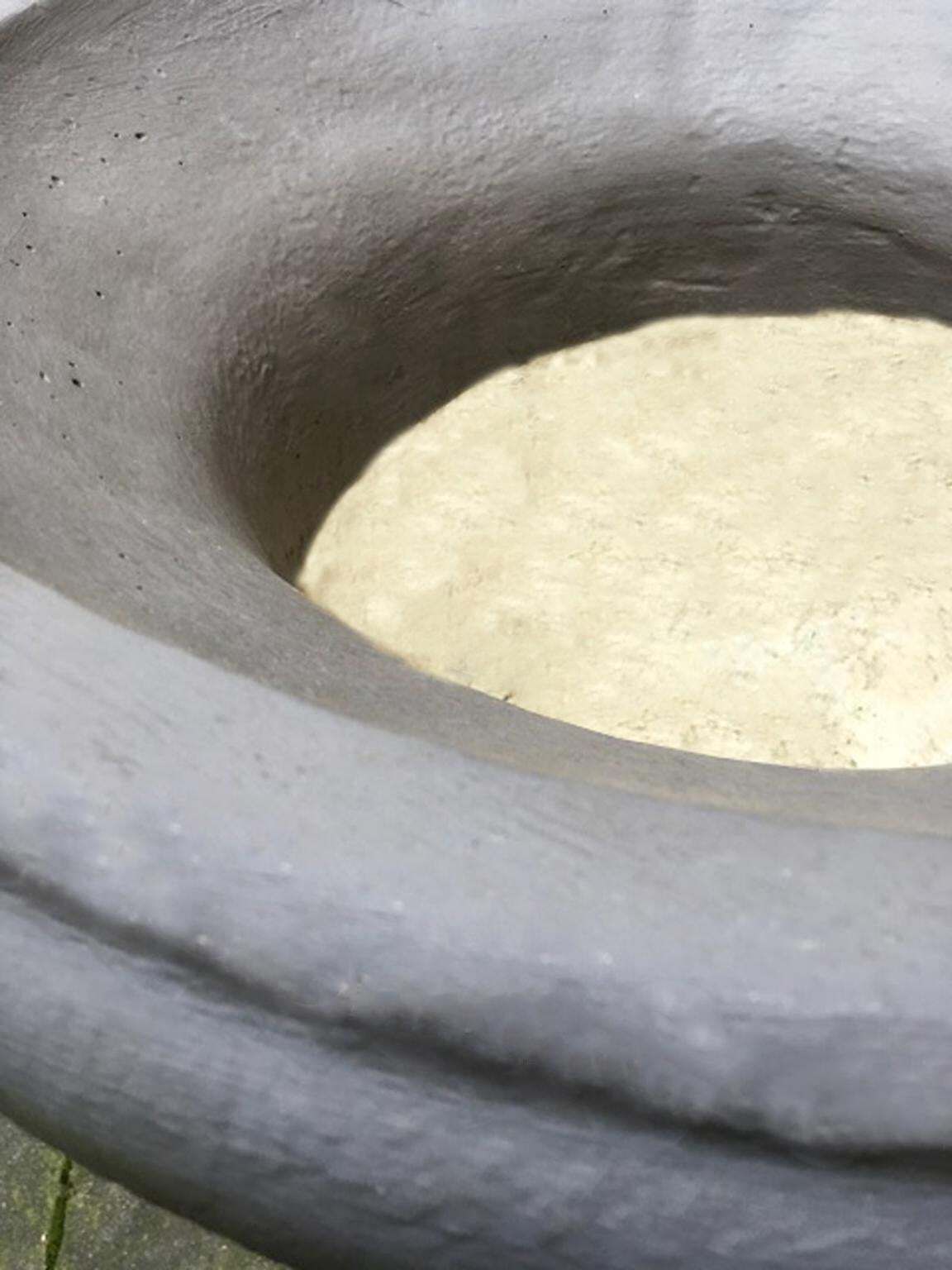 1105.0 Pair Of Italian Neoclassical Style Stone Paste Gardens Urns Hand Paint Mud Color photo