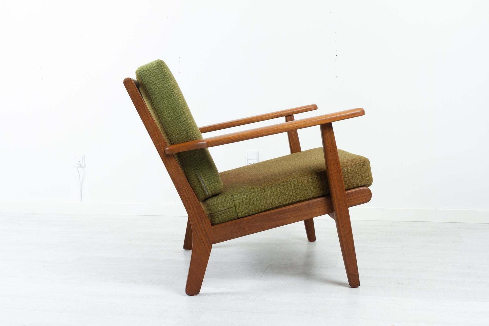 Vintage Danish Lounge Chair By Aage Pedersen For Getama, 1960s photo for sale