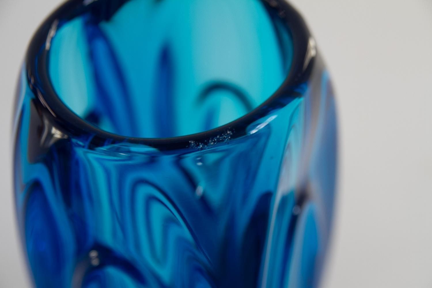 photo for sale Mid Century Glass Vases By Rudolf Schrötter For Sklo Union, 1950s. Set Of 3.