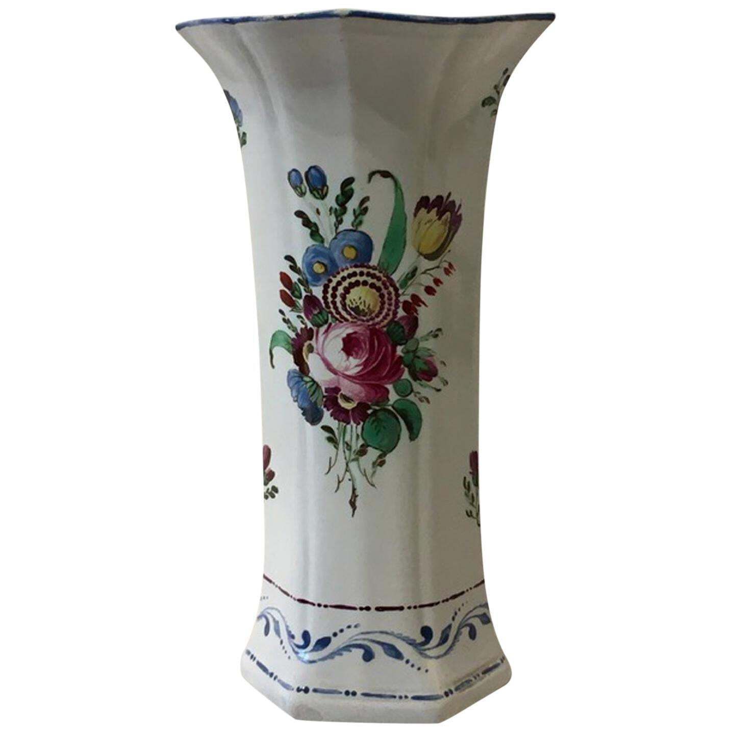 Italy Richard Ginori Early 18th Century Porcelain Vase