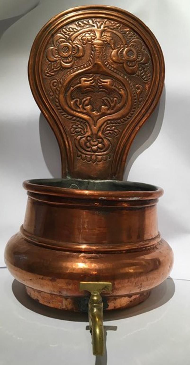 Italy 19th Century Kitchen Copper Wall Planter Pot photo for sale