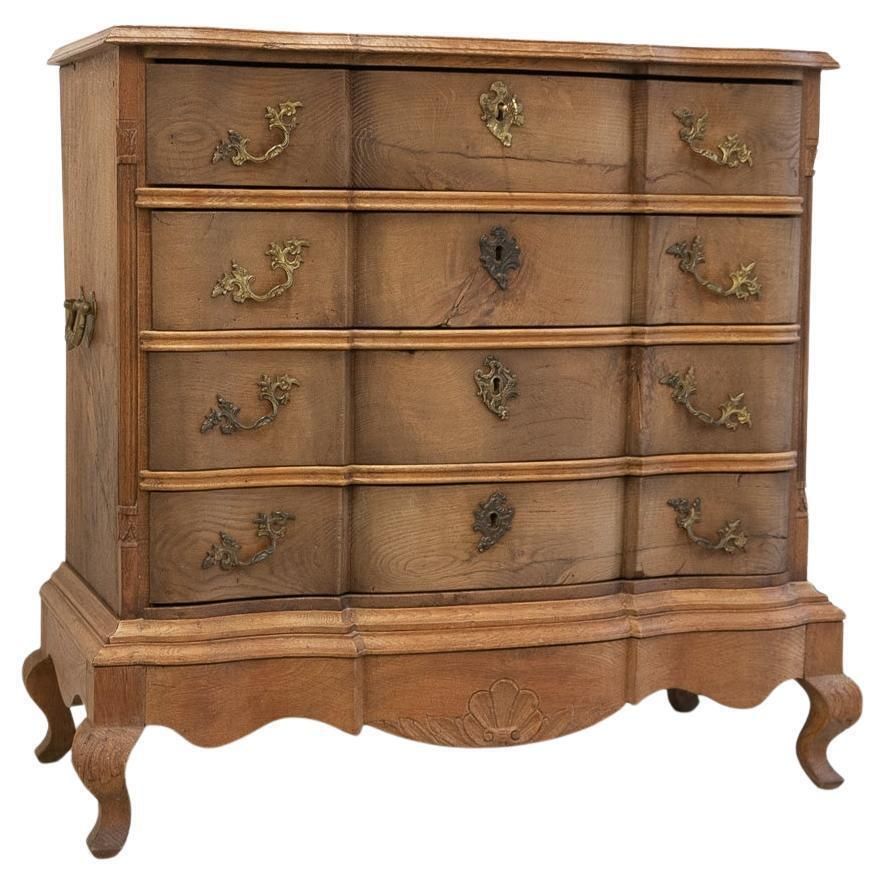 Danish Rococo Serpentine Oak Chest Of Drawers, 1780s.