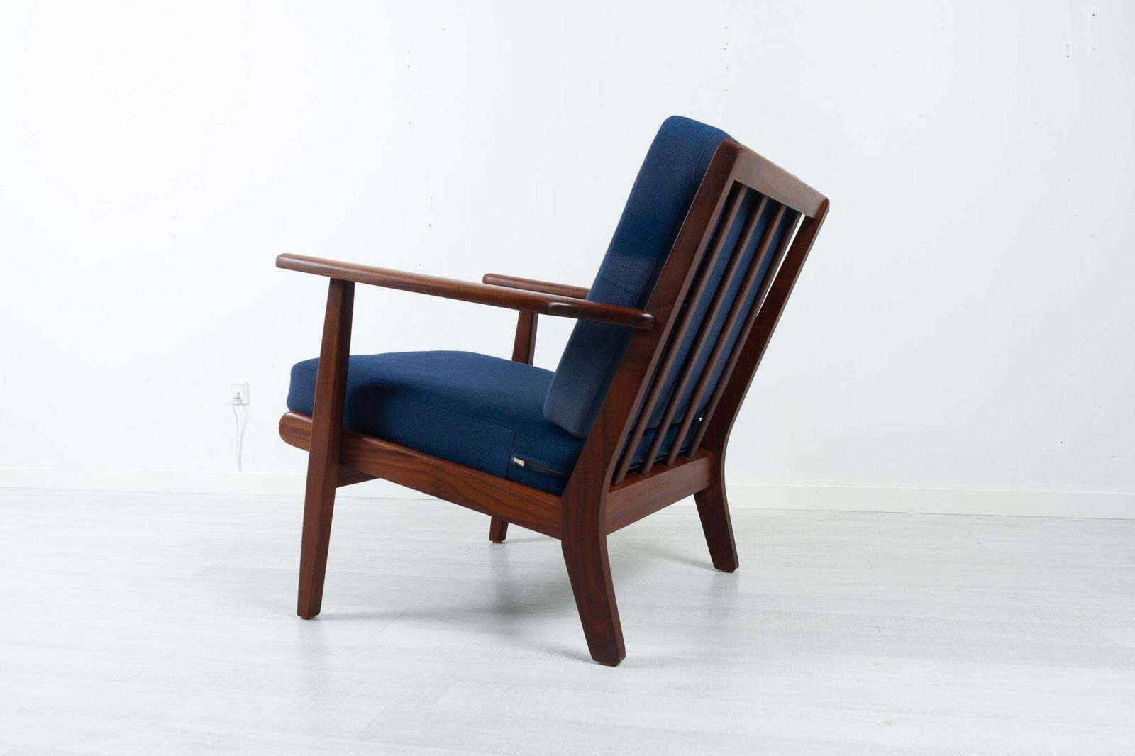 Vintage Danish Lounge Chair By Aage Pedersen For Getama, 1960s photo vinterior