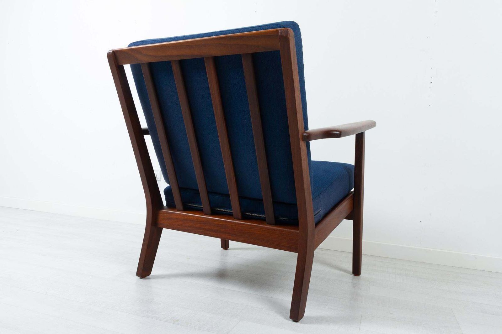 829.0 Vintage Danish Lounge Chair By Aage Pedersen For Getama, 1960s photo