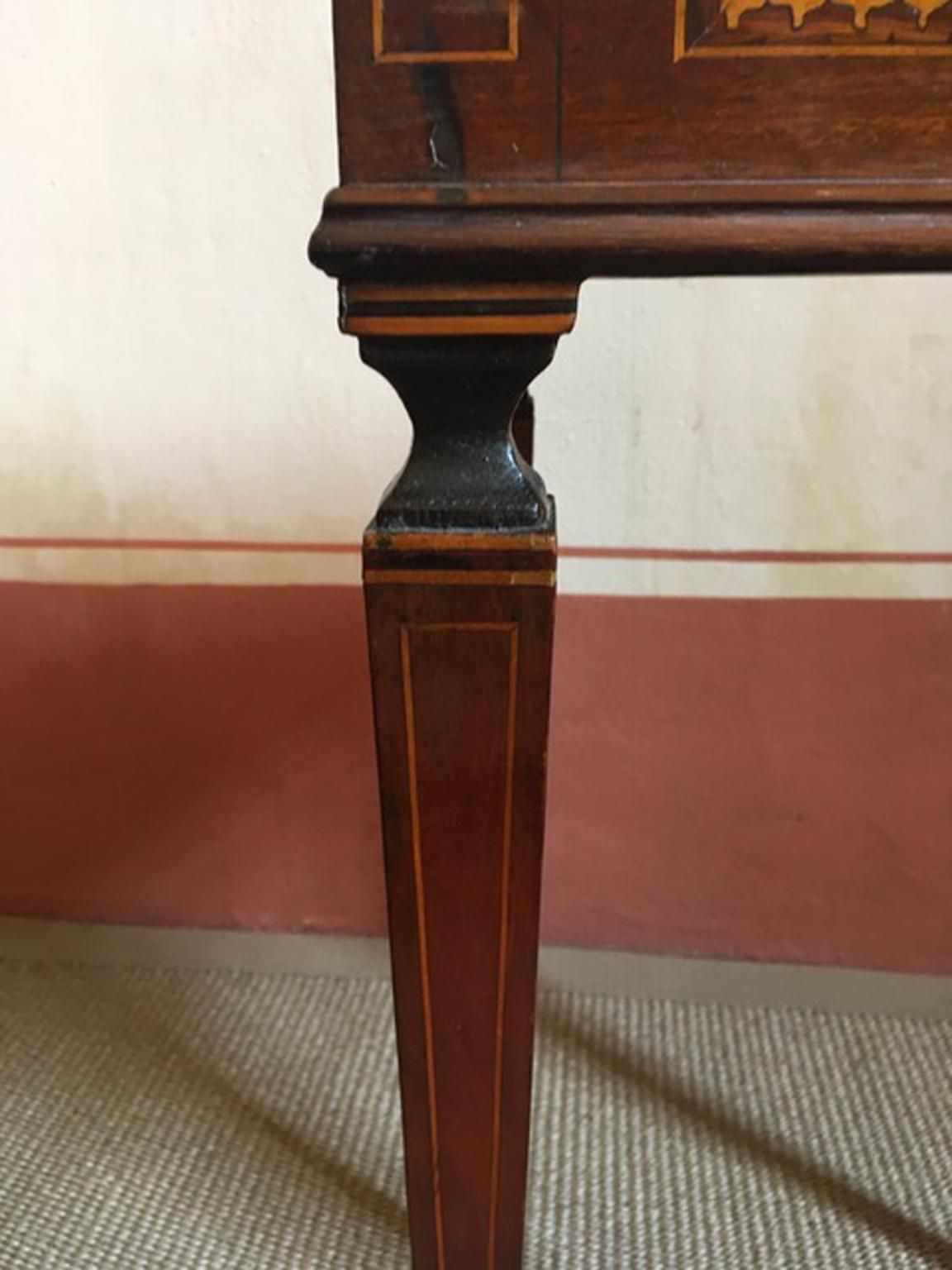 Italy Early 19th Century Regency Walnut Inlaid Side Table photo vinterior