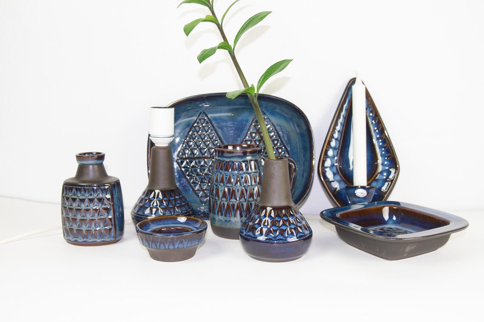 photo vintage Danish Mid Century Modern Stoneware By Søholm 1960s, Set Of 17
