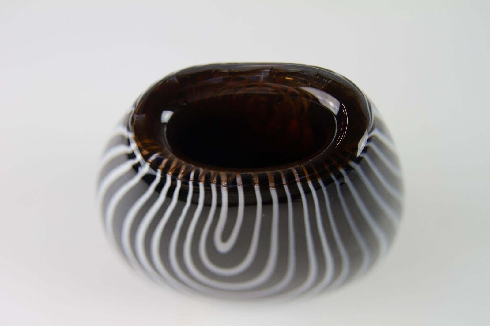 Kosta "Zebra" Glass Vase By Vicke Lindstrand, 1950s. photo Home Decor
