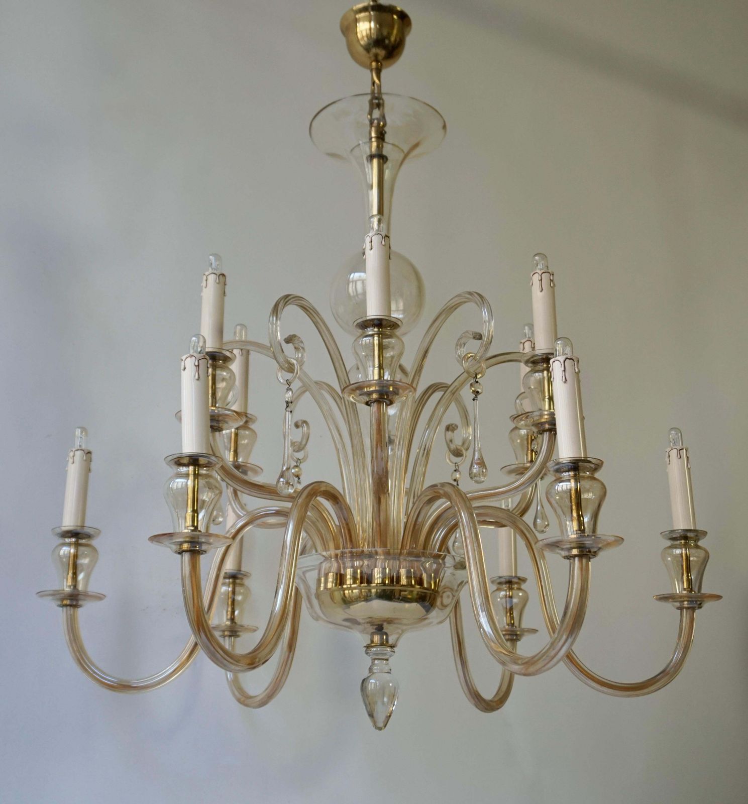 photo vinterior Italian Midcentury Style Hand Blown Murano Venetian Glass Chandelier