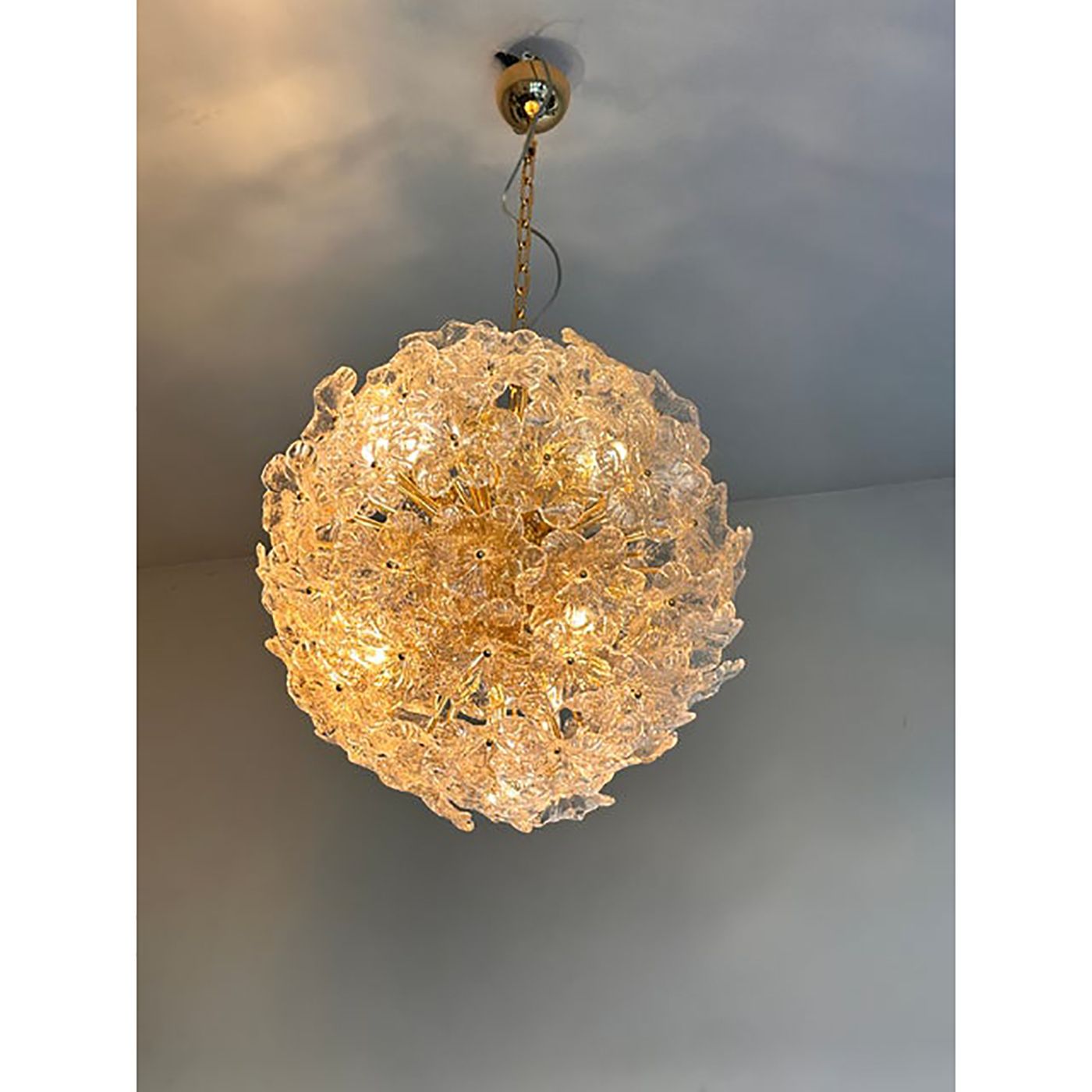 Italian Murano Style Glass Chandelier Sputnik In Gold And Clear And Gold Flowers photo for sale