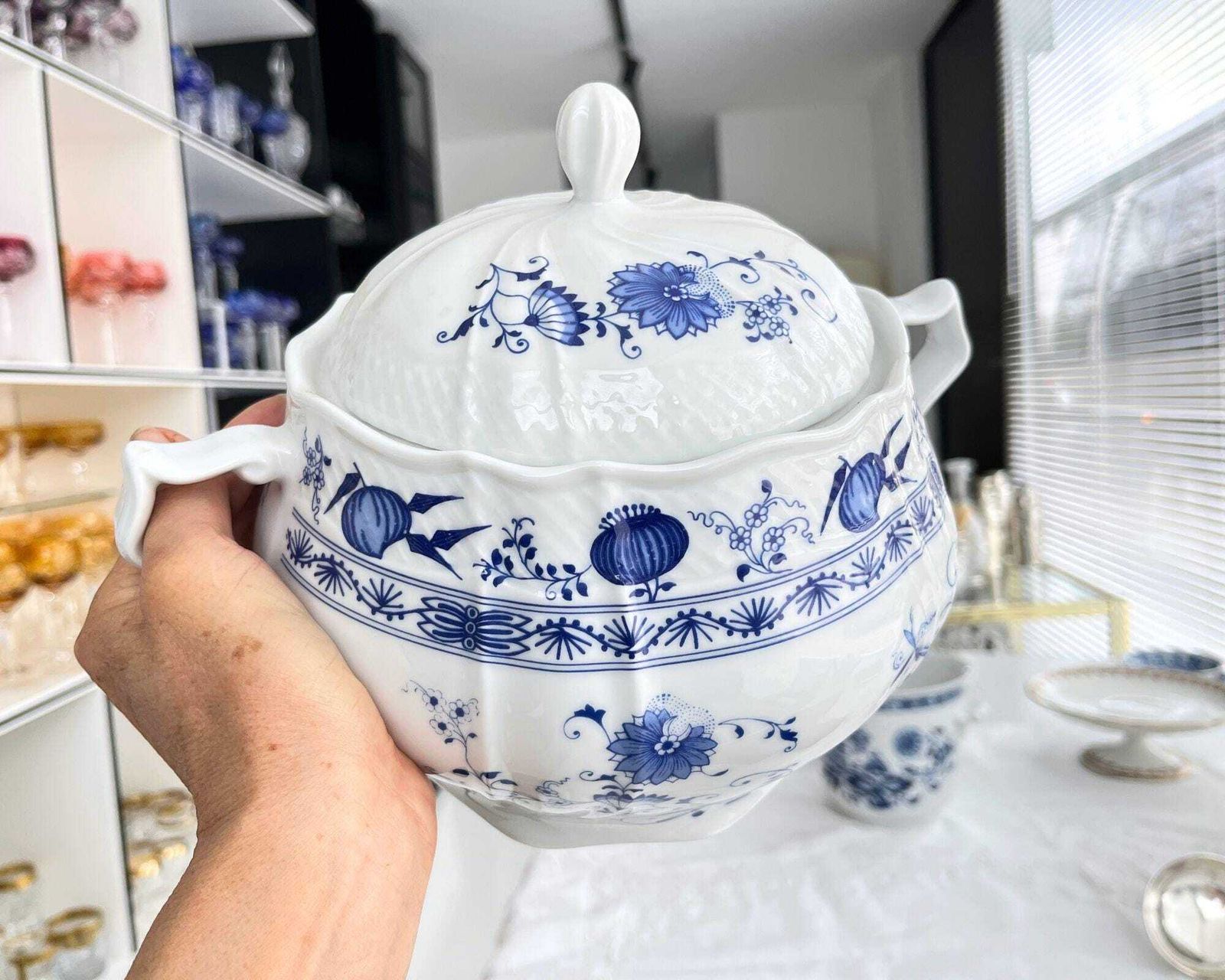Blauw Witte Terrine | 1 Stuk | Soepterrine | Gesigneerd Bavaria photo vinterior