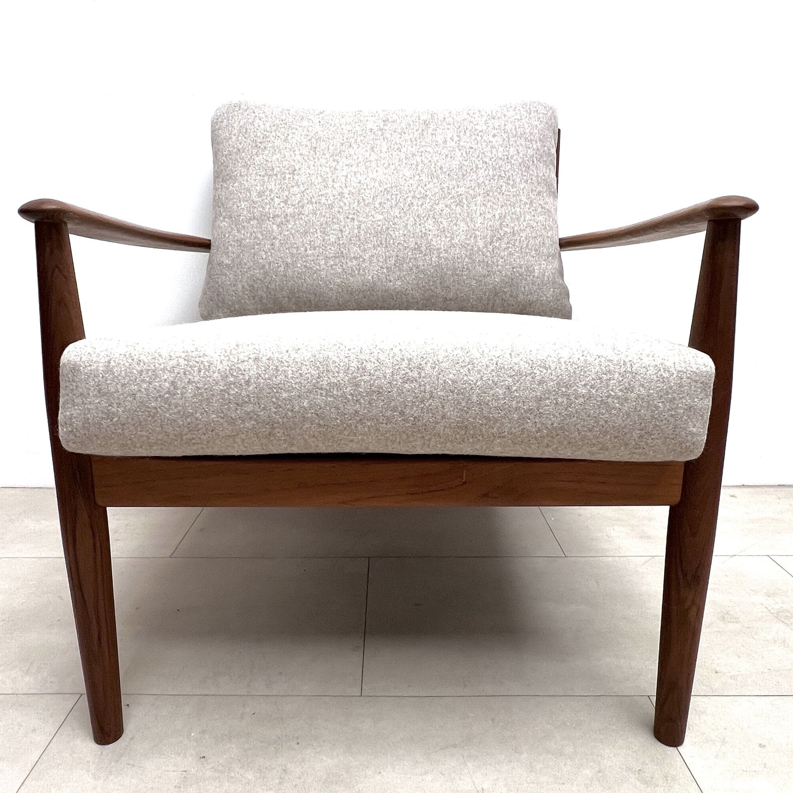 Danish Lounge Chairs By Grete Jalk photo vinterior