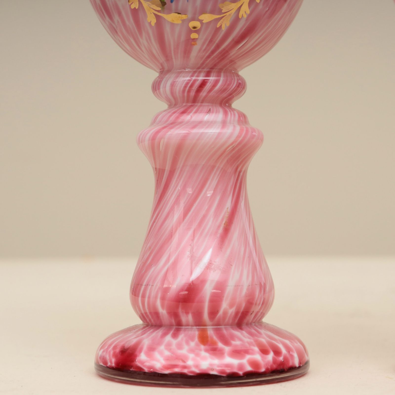 A Pair Of 2oth Century Splatter Glass Vases photo Home Decor