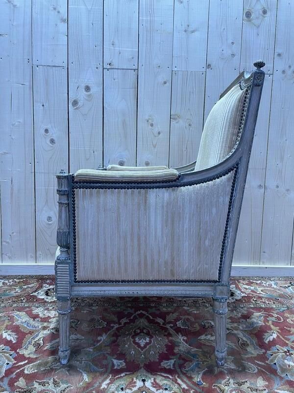 Fauteuil   Bergère De Style Louis XVI Avec Signature photo 900.0
