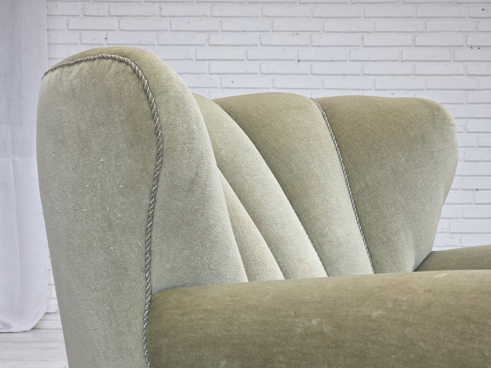 Ca. Jaren 1970, Deense Relaxfauteuil, Lichtgroen Meubelvelours, Goede Staat. photo vintage
