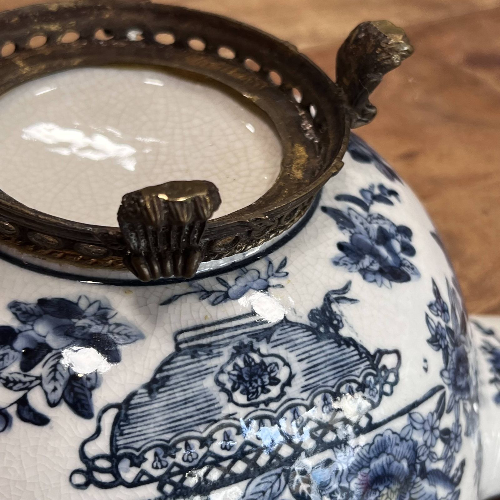 Antique 1920s Chinese Porcelain Fruit Bowl With Ruffle Lip & Crackle Glaze photo Home Decor