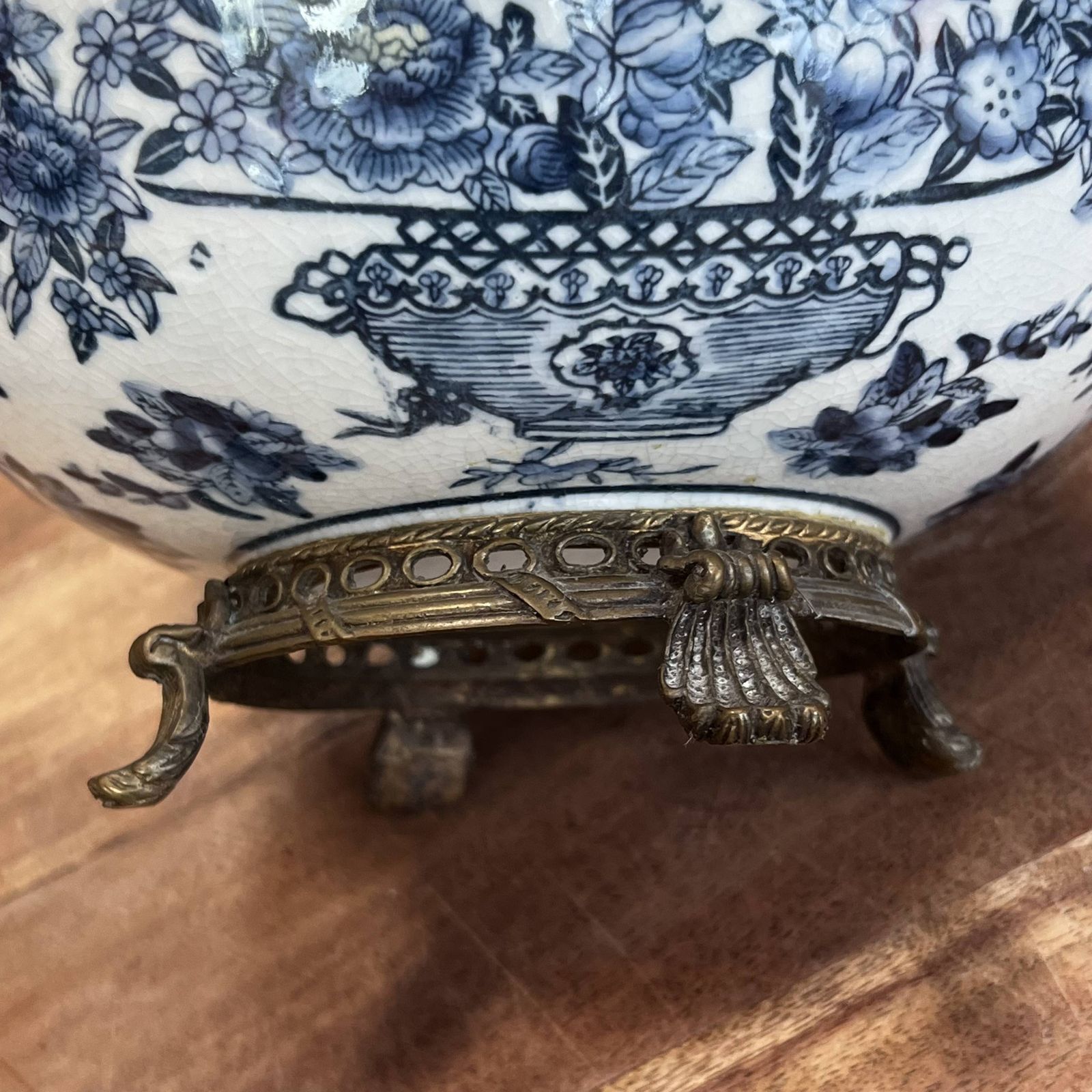 Antique 1920s Chinese Porcelain Fruit Bowl With Ruffle Lip & Crackle Glaze photo buy