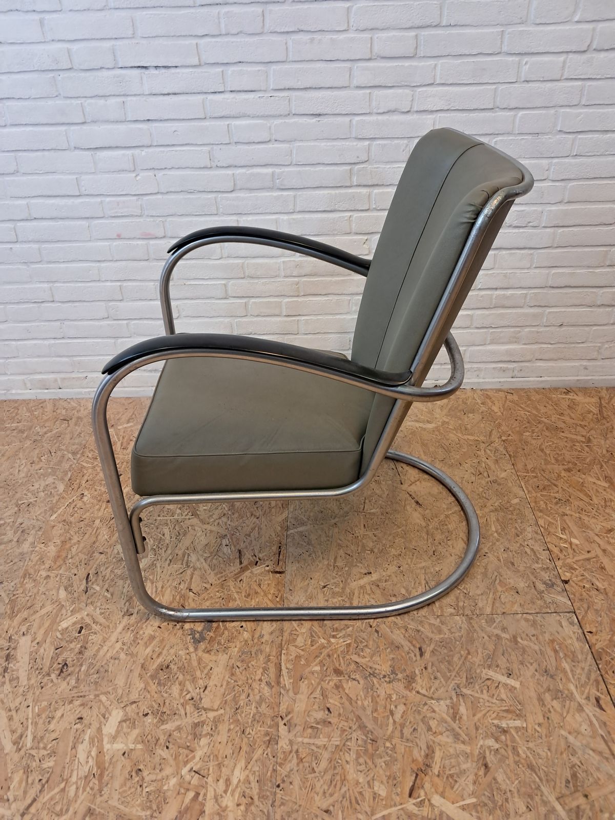 Gispen 412 Lounge Chair, 1950s photo for sale