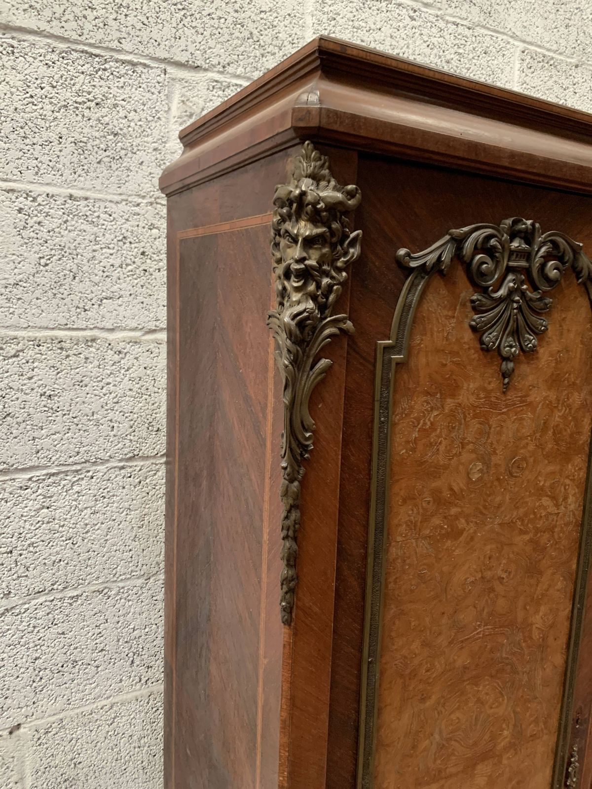 Louis XV Style Bookcase In Mahogany And Burr Walnut, 20th Century photo 1447.125