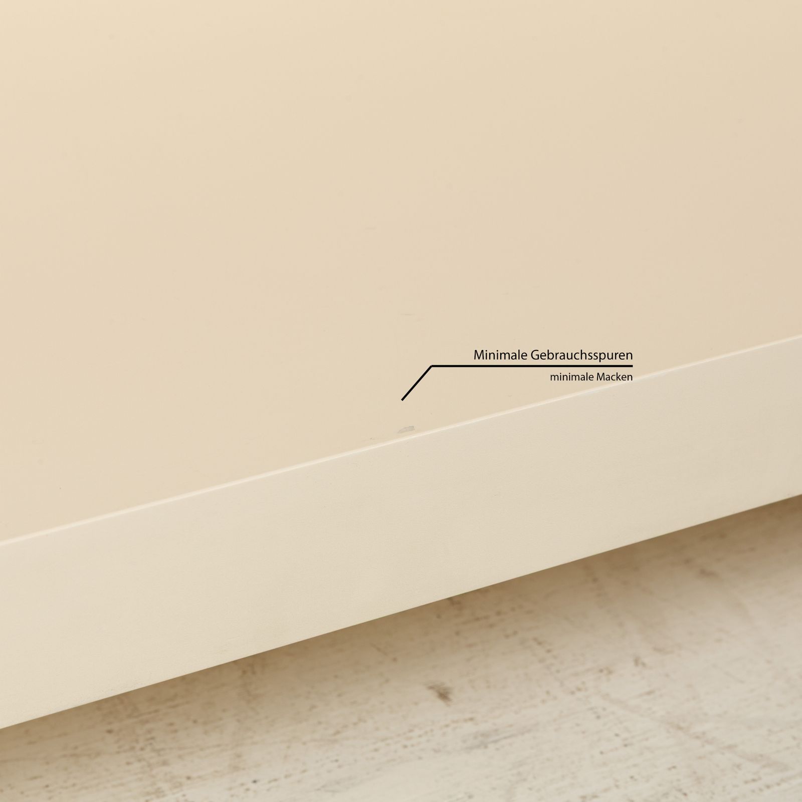 Buffet Cassina en bois crème photo vinterior