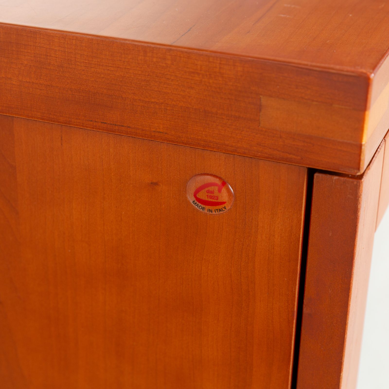 Buffet Calligaris Credenza en bois brun photo vinterior