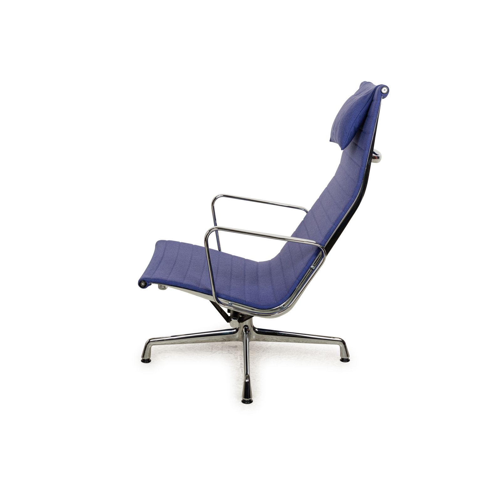 Fauteuil Vitra EA 124 en tissu bleu photo vintage
