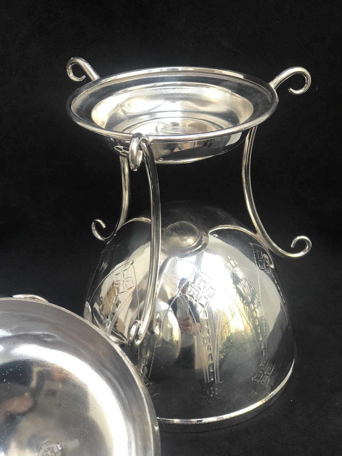photo furniture Eihouder / Egg Coddler – Victoriaans Verzilverd Eierkruik Ontbijtset Uit De 19e Eeuw – 4 Eierdopjes Met Standaard – Familiecadeau – Engeland – Chic Cottage