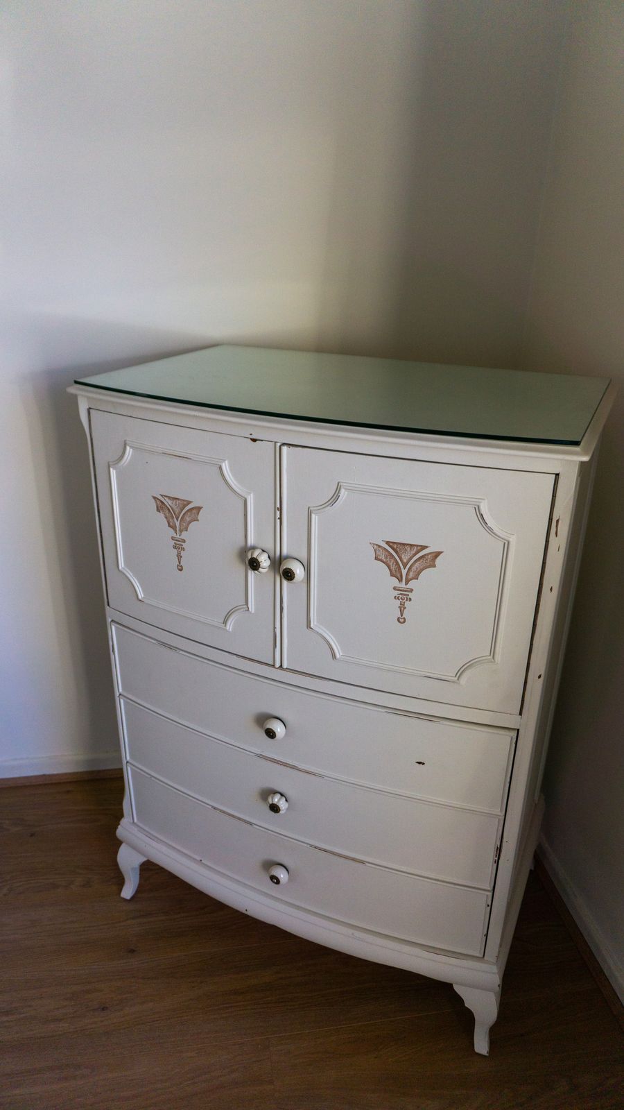 Ivory 3 Piece Bespoke Hand Painted Bedroom Set (French Louis) photo vintage