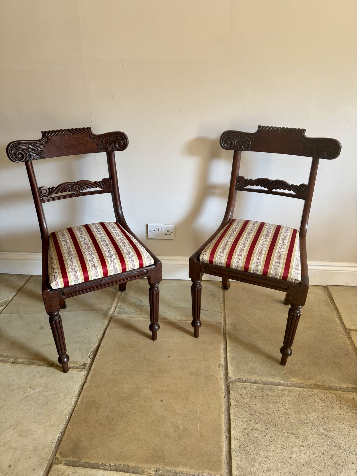 Elegant Set Of Four Antique Regency Quality Mahogany Dining Chairs photo vinterior