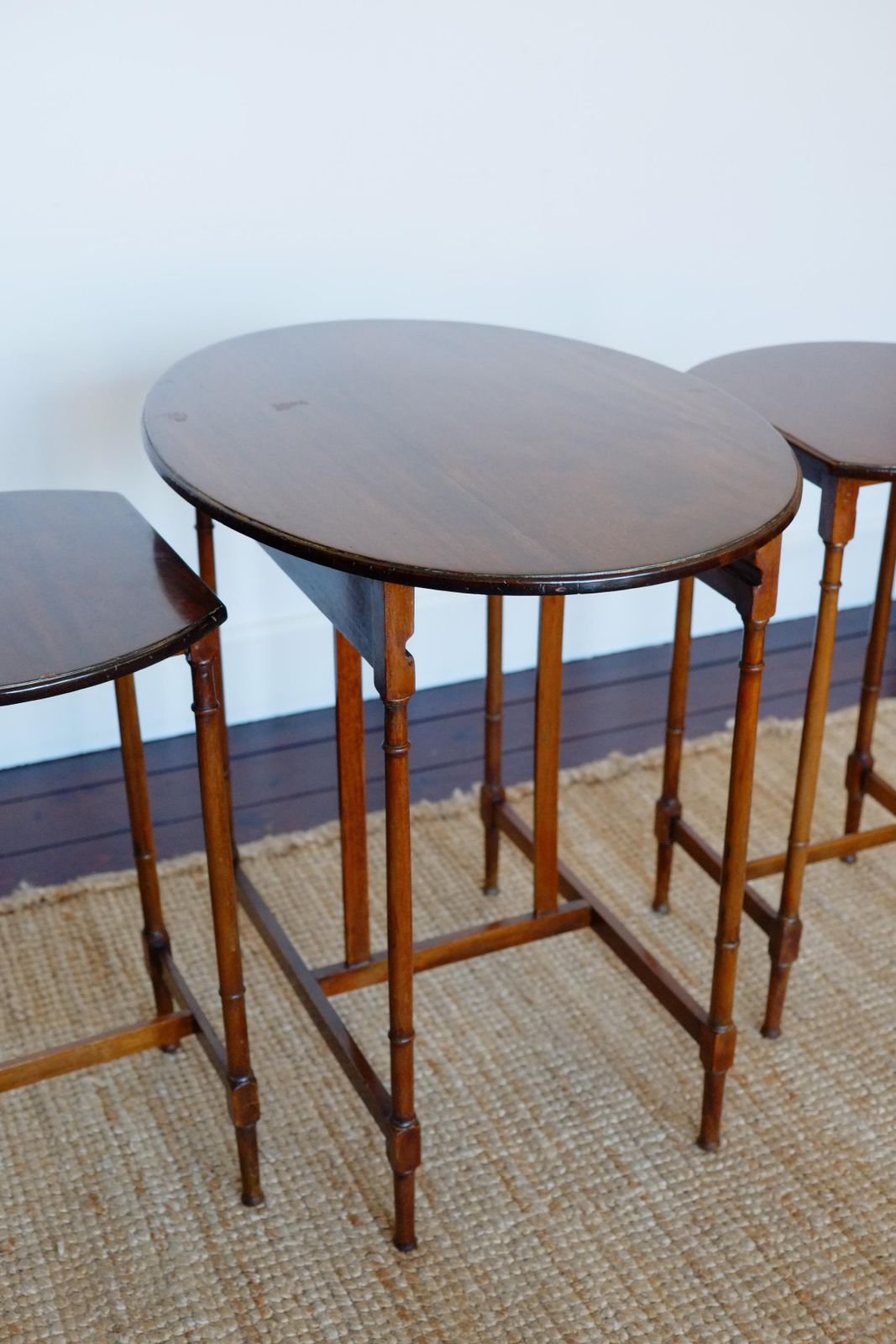 A Tall Set Of 3 Antique Mahogany Oval Nesting Tables. England C.1900 photo 385.0