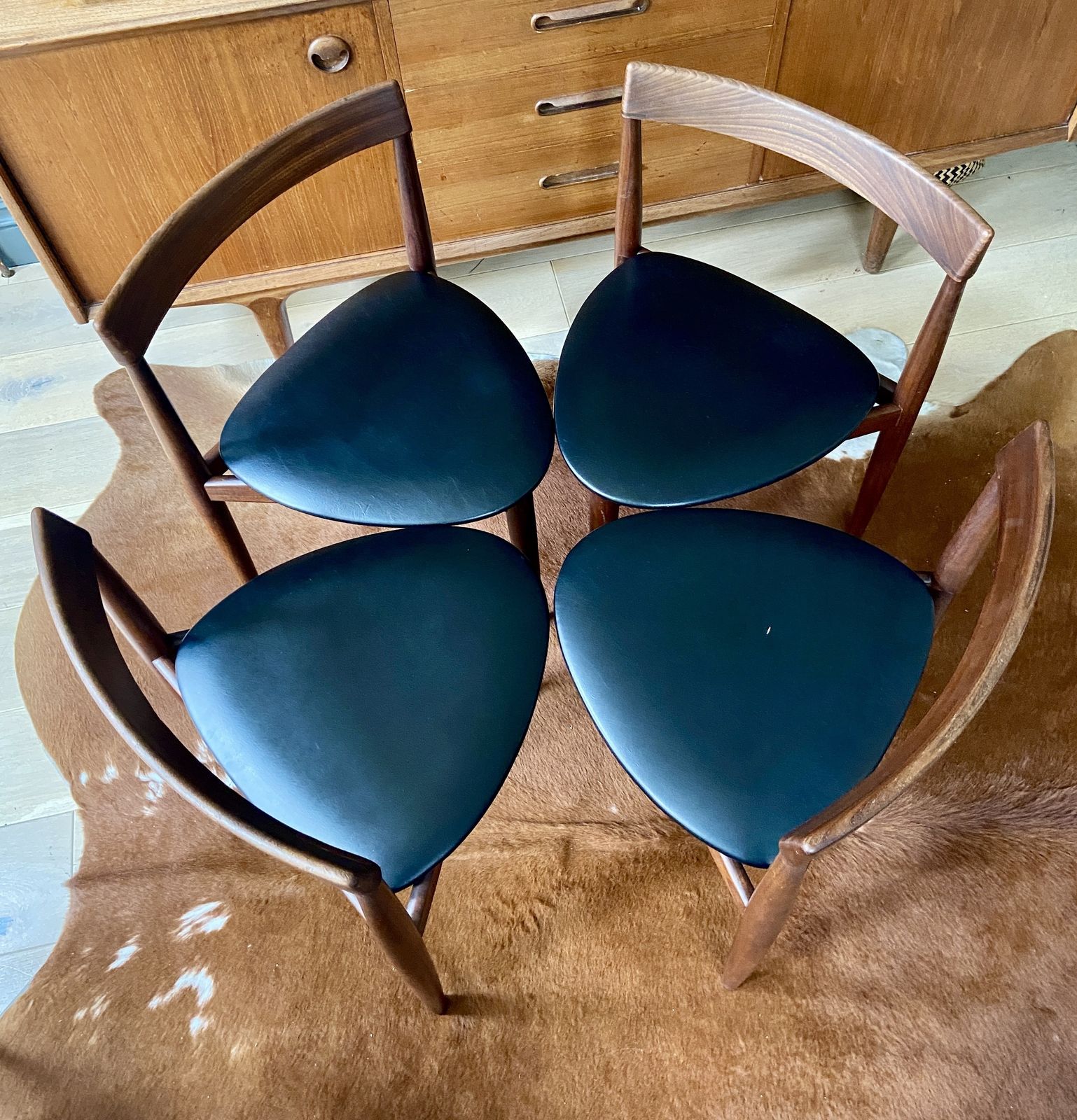 Set Of 4 Hans Olsen For Frem Rojle Tripod Chairs Mid Century Modern, Danish, Teak