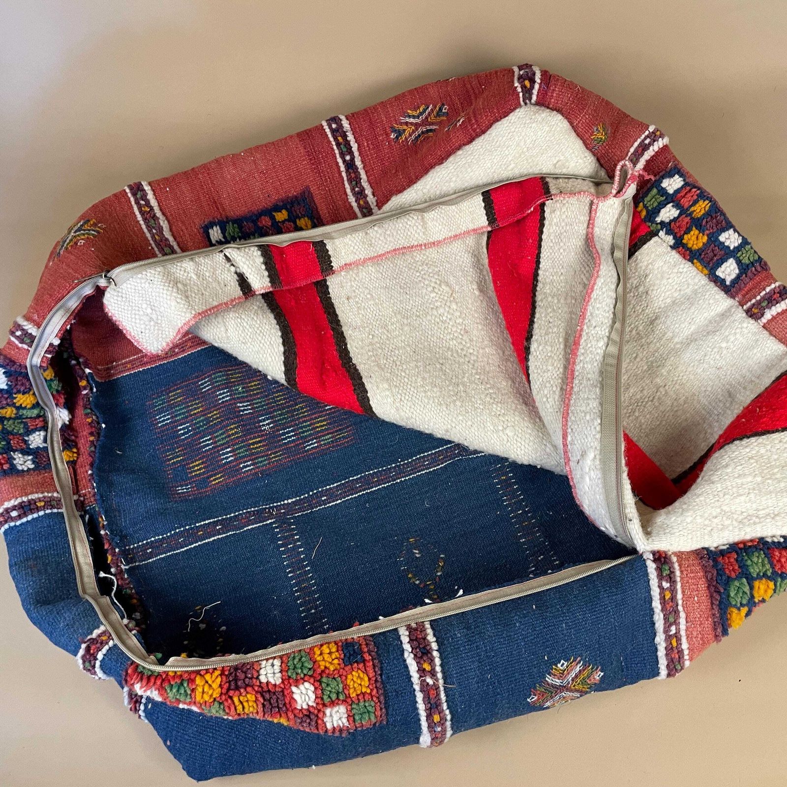 photo for sale Vintage Moroccan Pouf Footstool Kilim Carpet Handwoven Wool 60x60x20cm Traditional Lounge Pouffe Cube Square Floor Cushion Red Blue Pattern