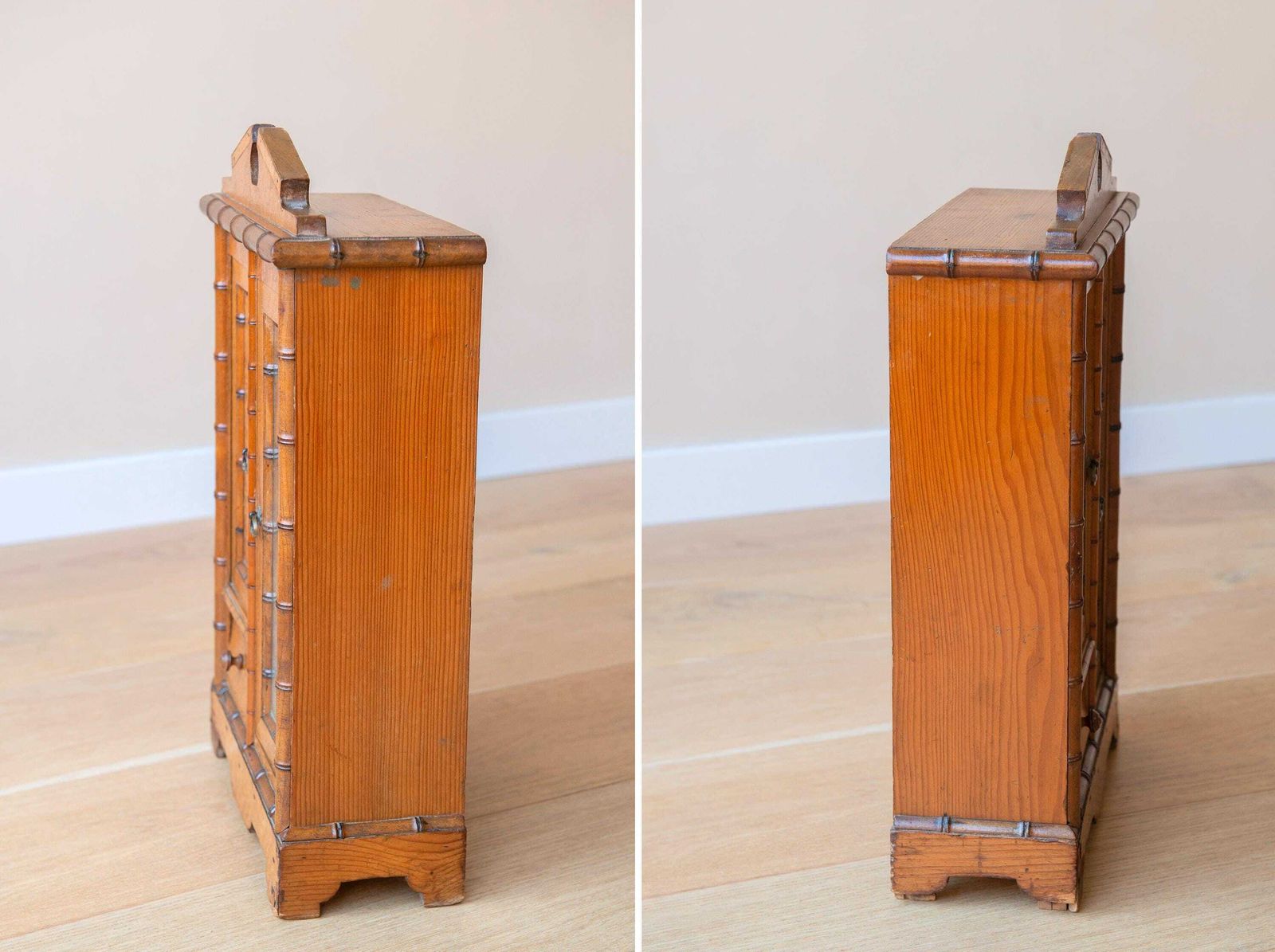 photo for sale Armoire à pharmacie en faux bambou avec miroir, petite armoire en bois rustique d'époque, fabrication française
