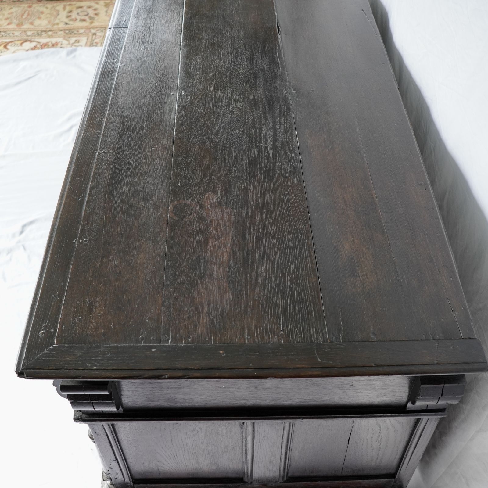 photo vintage 17th Century & Later Oak Coffer/ Chest Of Drawers