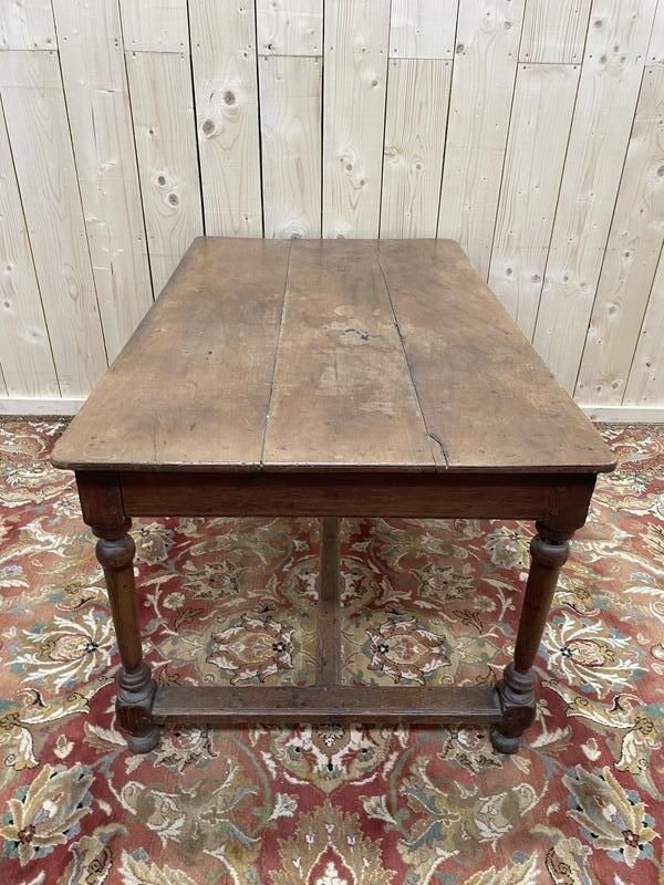 Bureau De Style Louis XIII En Noyer photo furniture