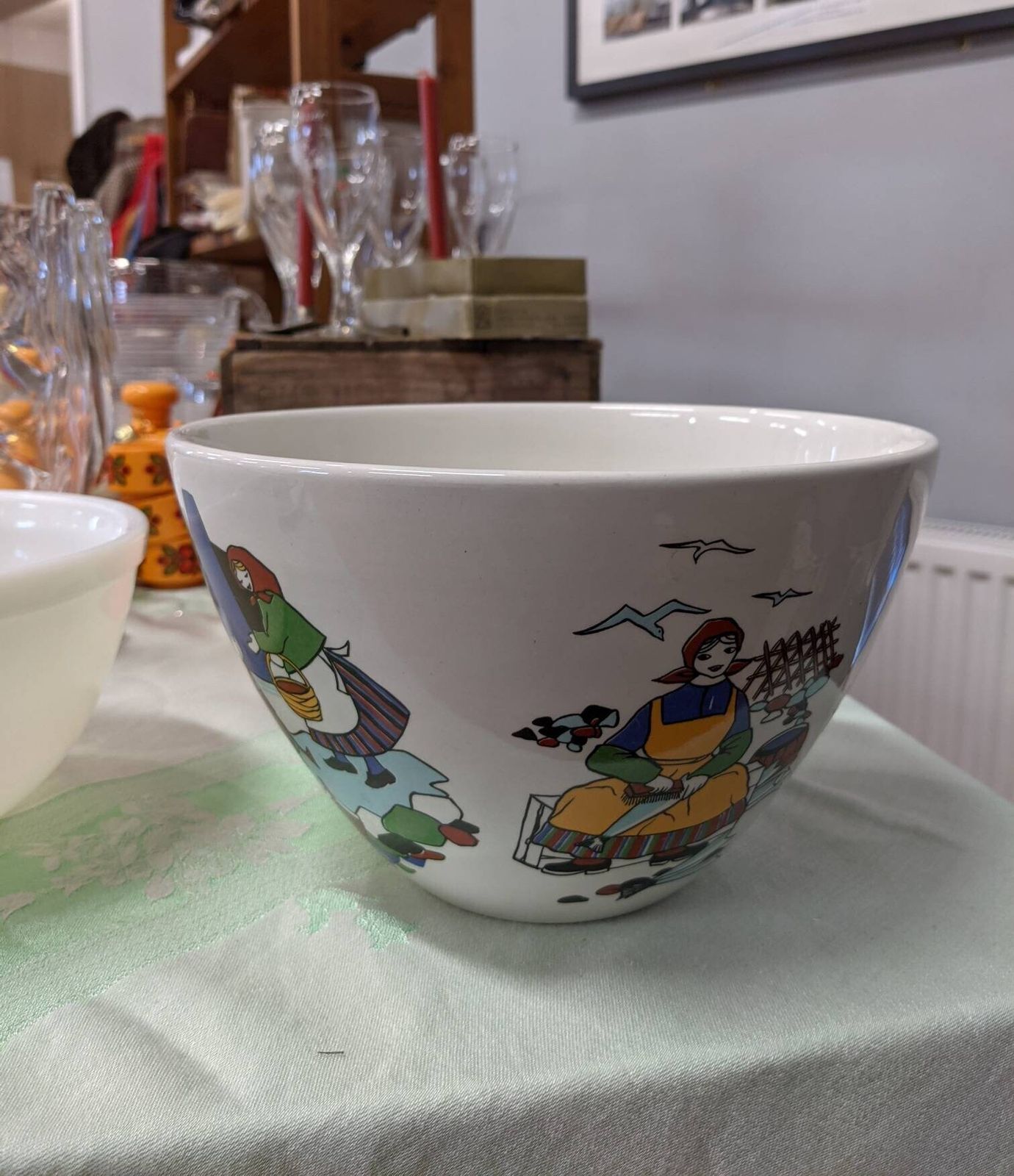 Flint Design (Figgjo Flint) Large Bowl Torskefiske Design Folk Art Fishing Norway Norse Scandinavian photo furniture