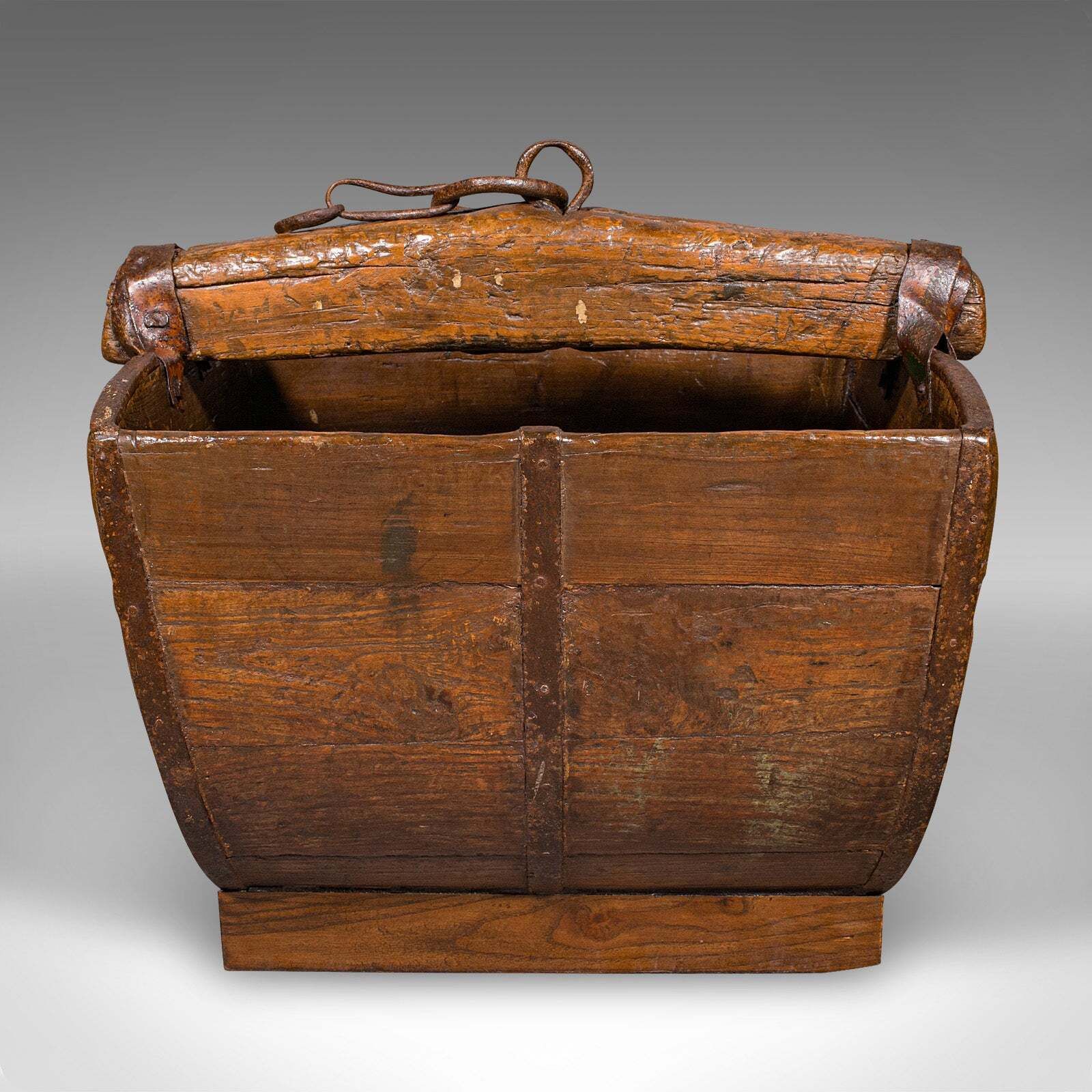 Antique Country Garden Well Bucket, English, Planter, Fireside Store, Georgian photo Home Decor