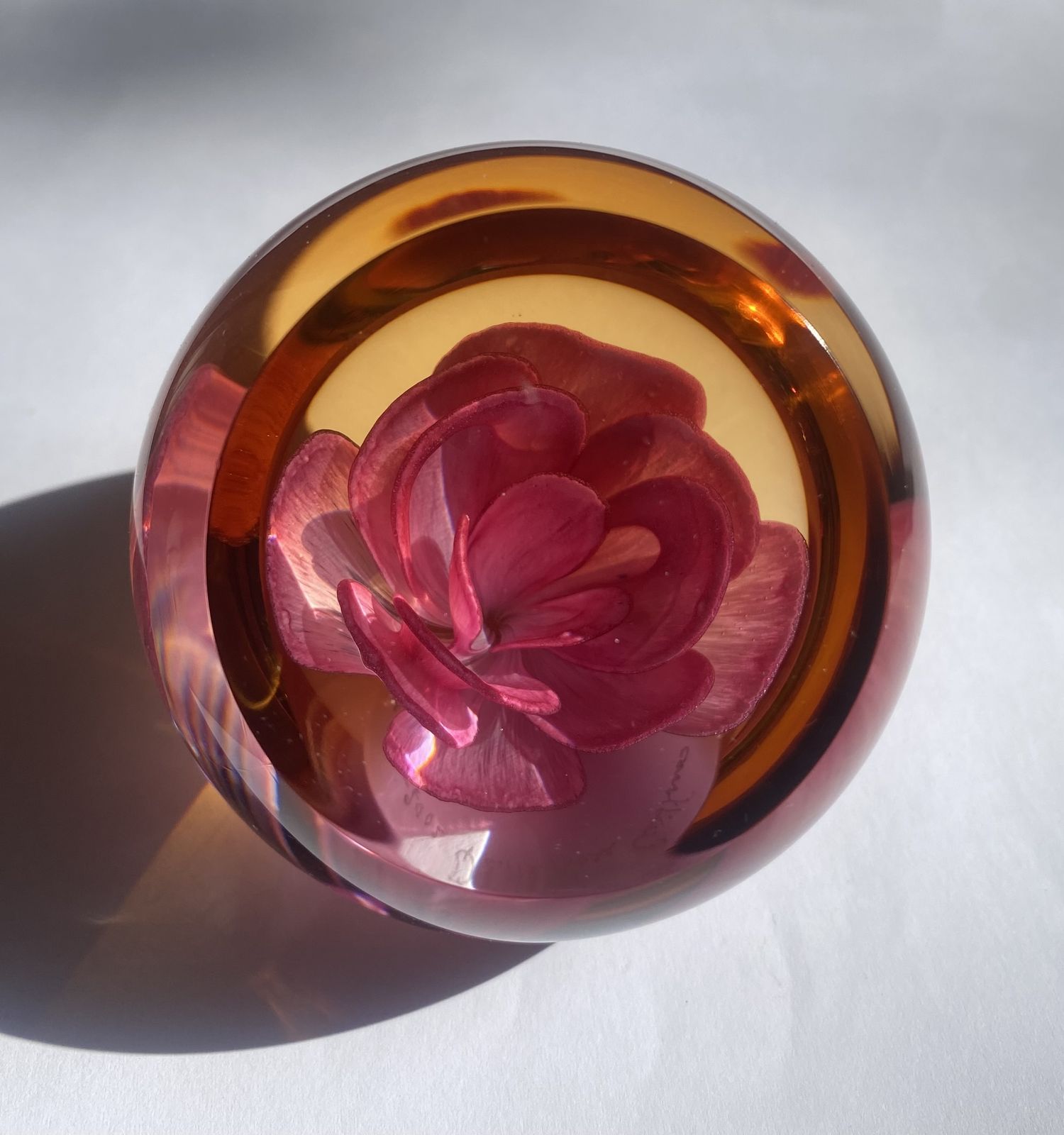 Caithness, Queen Elizabeth Rose, Golden Jubilee Commemorative Paperweight photo 50.0