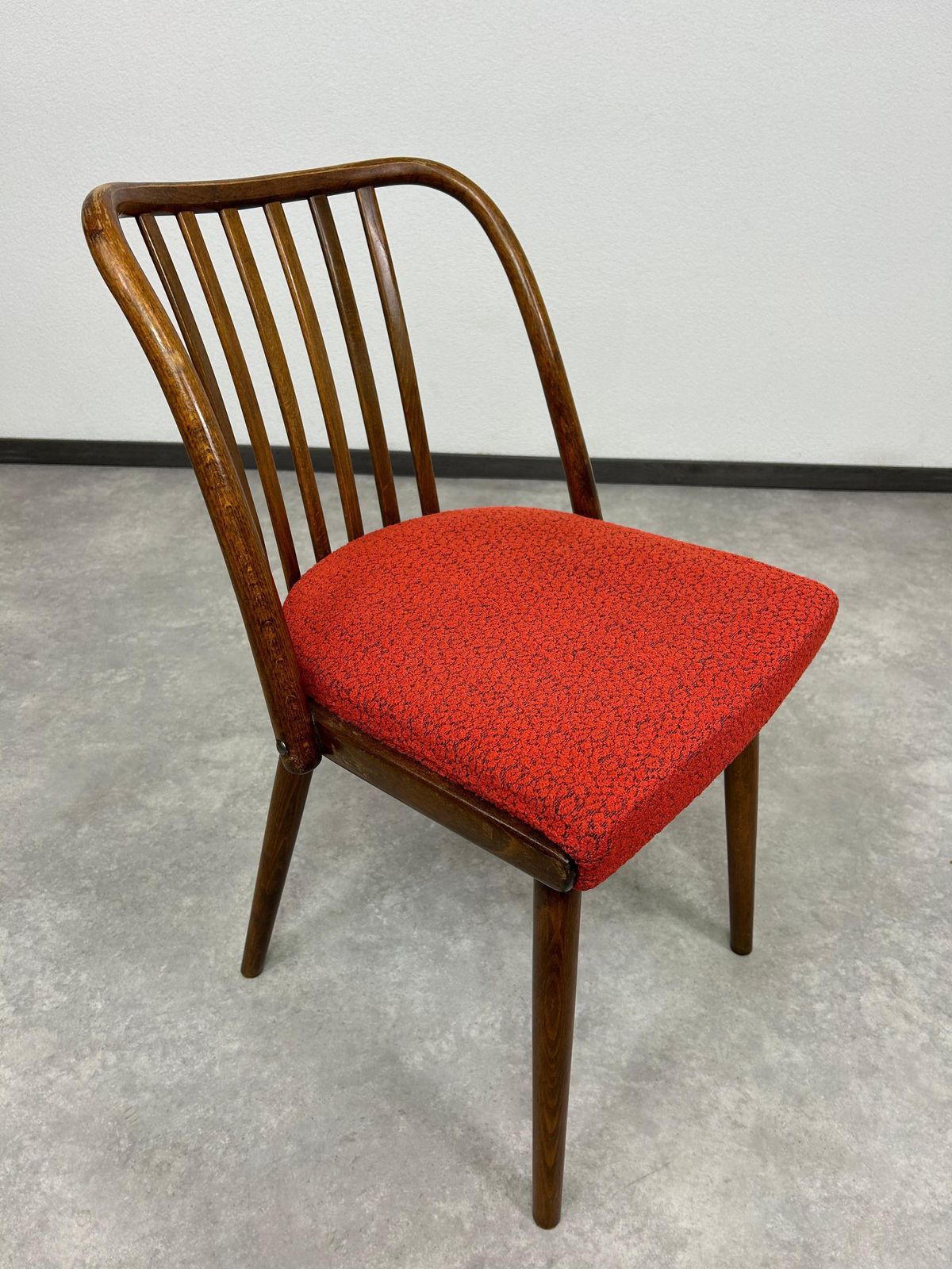 Set Of 4 Dining Room Chairs By Antonín šuman For Ton photo 739.0