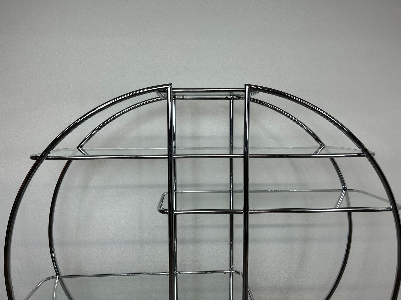 Mid Century Design Tubular Steel Etagere photo vinterior