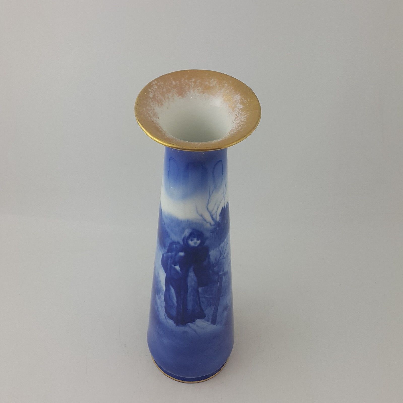 photo furniture Royal Doulton Seriesware Blue Children Vase Winter Scene Of Woman With Basket